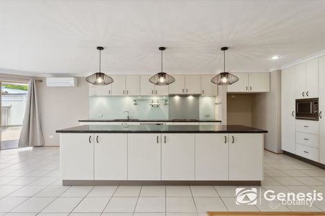 7 Emu Ct, High Wycombe, WA 6057