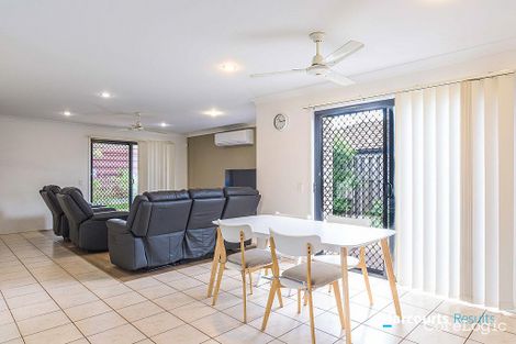 Property photo of 34 Goongarrie Crescent Parkinson QLD 4115