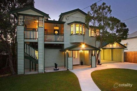 Property photo of 111 Drayton Terrace Wynnum QLD 4178