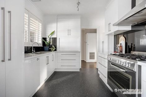 Property photo of 15 Eclipse Crescent Watsonia VIC 3087