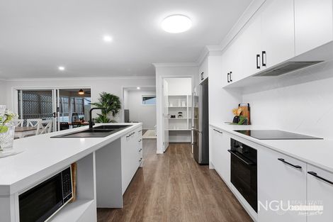 Property photo of 98 Andy Way Deebing Heights QLD 4306