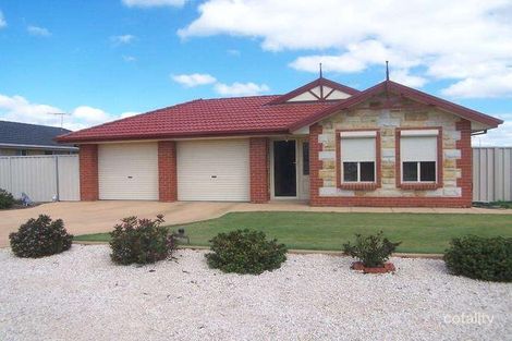 11 Barracoota Cres, Aldinga Beach, SA 5173