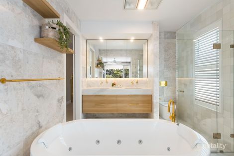 Property photo of 20 Shell Cove Road Barrack Point NSW 2528