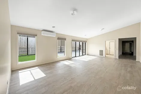 Property photo of 86 Willandra Circuit Warragul VIC 3820