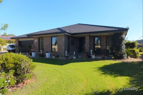 Property photo of 11 Tamhaven Drive Swan Reach VIC 3903