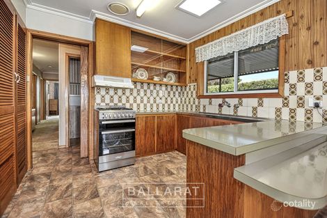 Property photo of 348 Forest Street Wendouree VIC 3355