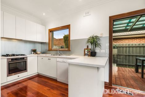 Property photo of 2/18 Sumersett Avenue Oakleigh South VIC 3167