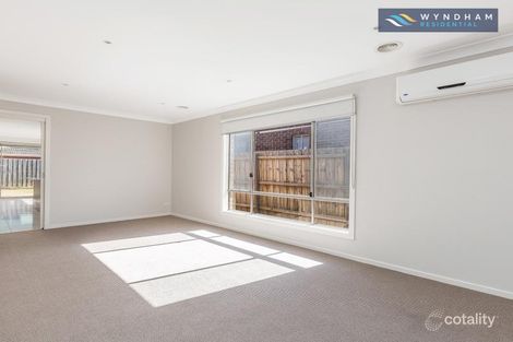 Property photo of 43 Fisher Court Werribee VIC 3030