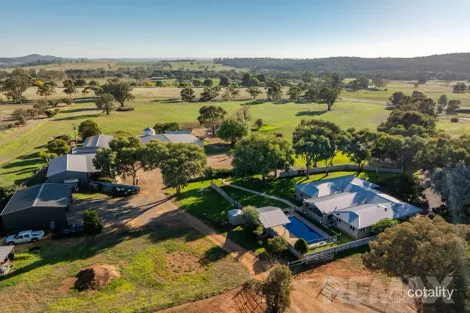11 Cummins Dr, San Isidore, NSW 2650