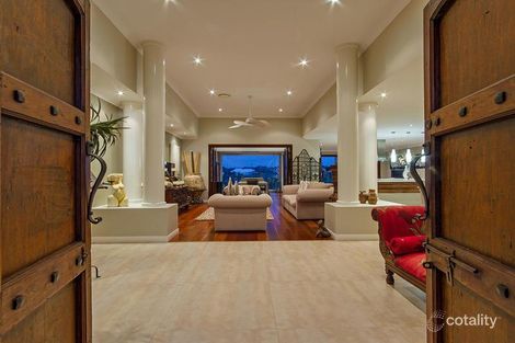 Property photo of 18 Ipsley Drive Broadbeach Waters QLD 4218