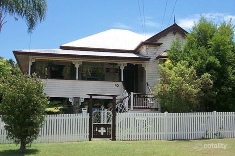 10 Cyprus St, North Ipswich, QLD 4305