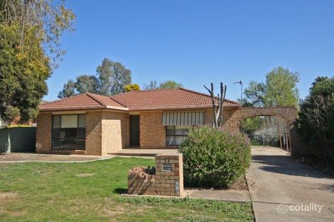 17 Simpson Ave, Forest Hill, NSW 2651