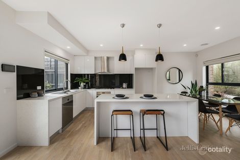 Property photo of 2/6 Selkirk Avenue McKinnon VIC 3204