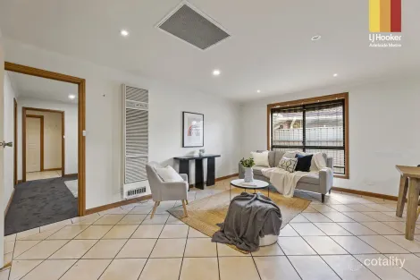 Property photo of 7 Mildara Close Woodcroft SA 5162