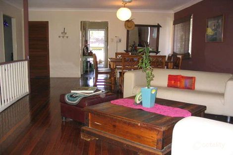 Property photo of 30 Tombondan Crescent Ferny Hills QLD 4055