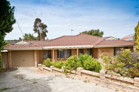 Property photo of 19 Bridgedale Close Beldon WA 6027