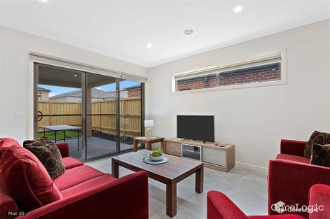 Property photo of 118 Grassbird Drive Point Cook VIC 3030