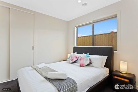 Property photo of 118 Grassbird Drive Point Cook VIC 3030