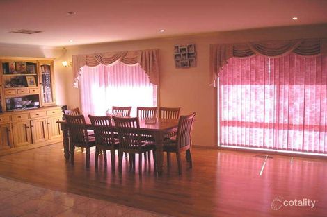 Property photo of 24 Chantell Avenue Endeavour Hills VIC 3802