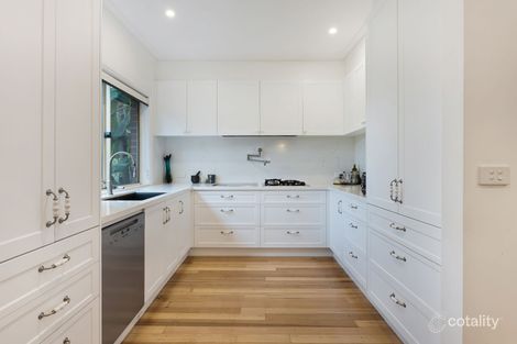 Property photo of 2/21 Panoramic Grove Glen Waverley VIC 3150