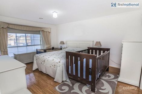 Property photo of 3 Neman Court Roxburgh Park VIC 3064