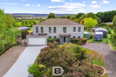 Property photo of 2 Aurora Close Gisborne VIC 3437