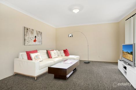 Property photo of 16 Kelly Circle Rutherford NSW 2320