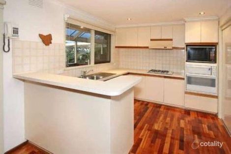 Property photo of 8 Langdon Crescent Craigieburn VIC 3064