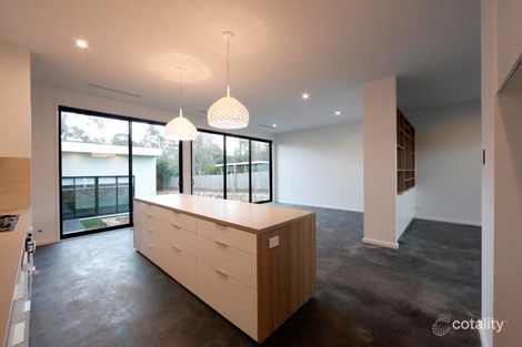 Property photo of 3 Mahon Place Hughes ACT 2605