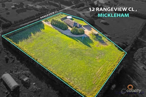 Property photo of 12 Rangeview Close Mickleham VIC 3064