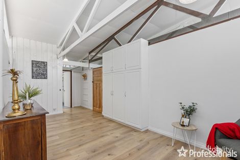 Property photo of 4 Merton Road Roleystone WA 6111