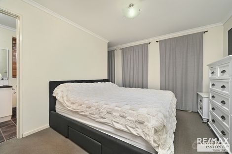 Property photo of 31 Innesvale Way Carramar WA 6031