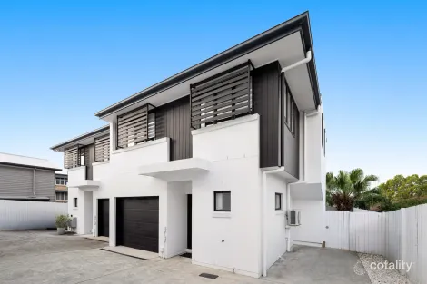 Property photo of 3/274 Cavendish Road Coorparoo QLD 4151