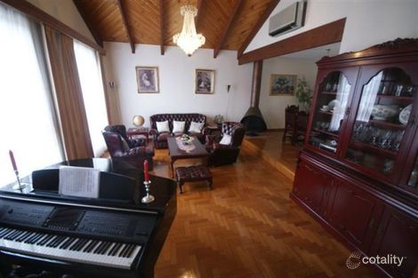 Property photo of 5 Chrysler Court Keilor Downs VIC 3038