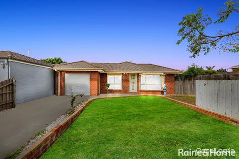 Property photo of 4 Finchley Park Crescent Tarneit VIC 3029