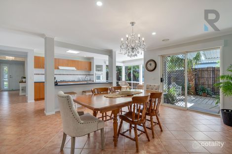 Property photo of 7 Tusmore Rise Craigieburn VIC 3064
