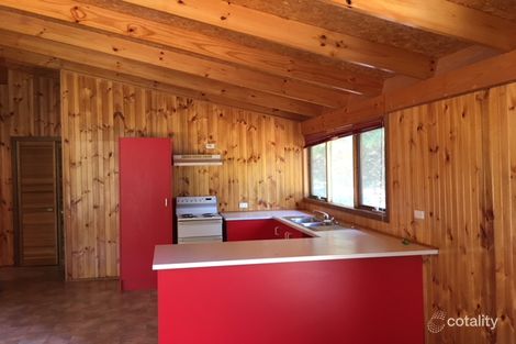 Property photo of 80 Kidston Parade Mansfield VIC 3722