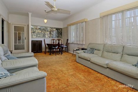 19 Wharf St, Woody Point, QLD 4019