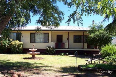 17 College Cres, Dalby, QLD 4405