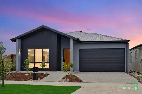 2538/11 Bronzewing Rd, Mickleham, VIC 3064