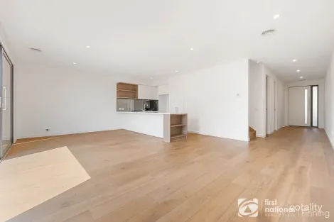 Property photo of 7 Savoy Grove Cranbourne North VIC 3977