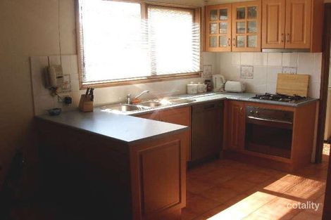 Property photo of 39 Rossiter Avenue Endeavour Hills VIC 3802