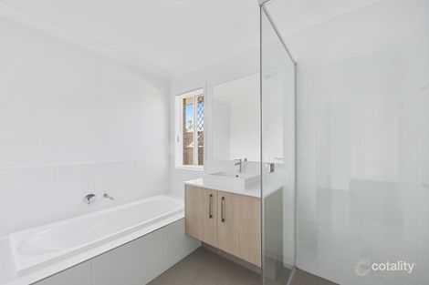 Property photo of 13 Applecross Place Pallara QLD 4110