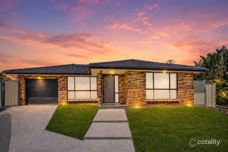 3 LENA PL, KEARNS, NSW 2558