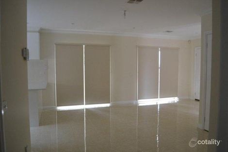 Property photo of 2/52 Boldrewood Parade Reservoir VIC 3073