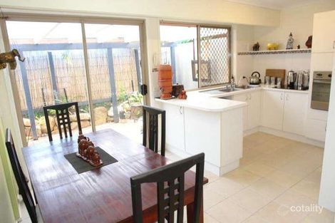 Property photo of 2/6 Ruth Anne Close Labrador QLD 4215