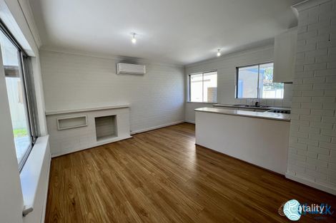 Property photo of 7 Dawlish Way Warnbro WA 6169