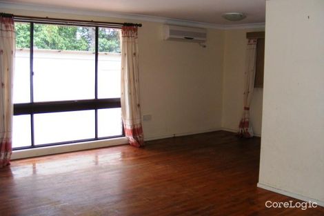 Property photo of 21 Owen Stanley Road Glenfield NSW 2167