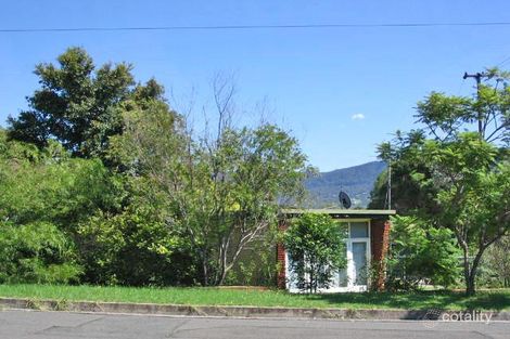 Property photo of 2 Prince Edward Drive Dapto NSW 2530