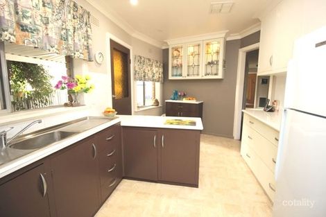 Property photo of 17 Hemet Crescent Cootamundra NSW 2590